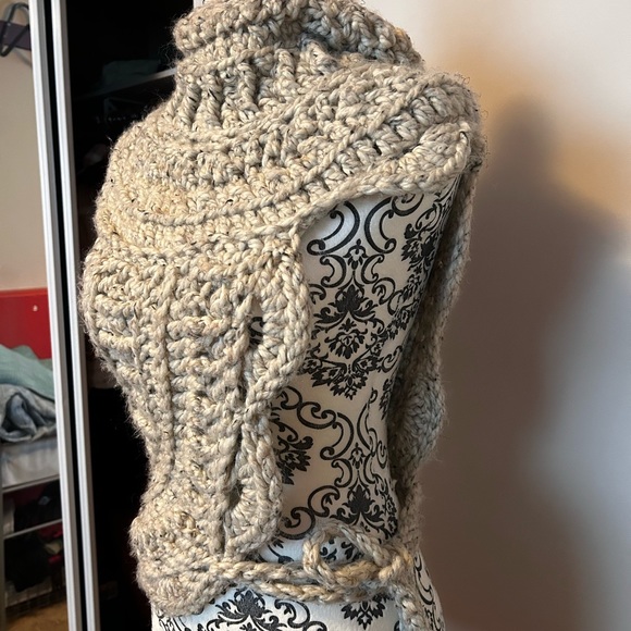 Handmade wool cowl - Picture 2 of 5